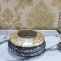 شکلات خوری و شمعدانی