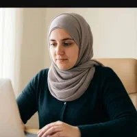 دعوت به کار با گوشی