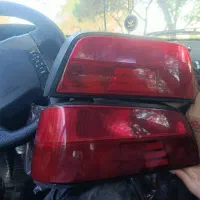 یک جفت چراغ عقب پارس