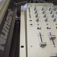 دستگاه دی جی/ DJ