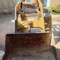 تراکتور رومانی بیلدار