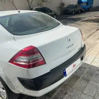 مگان دنده ایی