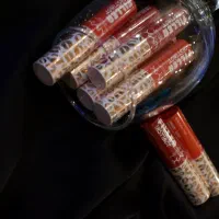 محصولات آرایشی اصل از آمریکا. تعداد محدود.