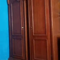 دو عدد کمد و یک جالباسی