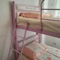 تخت‌فلزی‌دوطبقه