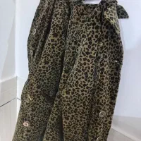 پالتومخمل پلنگی دخترانه درحدنوع قیمت ۴۰۰تومن|لباس|ایذه, |دیوار