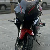 بنلی  ۳۰۰ دو سیلندر ریس