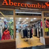 فروشنده خانم