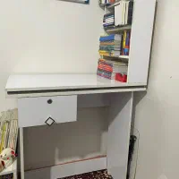 میز تحریر/ناخن