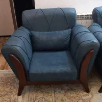 مبل ۷ نفره همراه با پیش میز و دو عدد میز عسلی|مبلمان خانگی و میز عسلی|قائمشهر, |دیوار