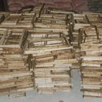 جعبه کندو زنبور عسل + قاب سیم کشی شده