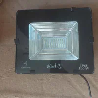 پرژکتور ۱۰۰ وات