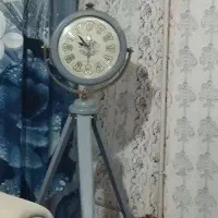 ساعت ایستاده