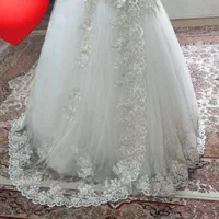 لباس عروس سالم ۴۰،۴۲ وشیک خوش طرح باتخفیف|لباس|تهران, شهرک رضویه|دیوار