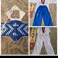 لباس تکواندو و پومسه