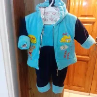 تعدادی لباس بچگانه درحد نو