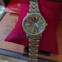 ساعت زنانه اورجینال داتیس شیشه تراش در رنگ بندی|ساعت|اراک, |دیوار