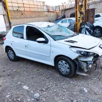 پژو 207مدل1401دنده تصادفی