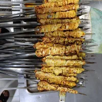 تهیه غذای گیلاس با برنج درجه یک ایرانی و گوشت گرم|خدمات پذیرایی، مراسم|قم, زنبیل آباد|دیوار