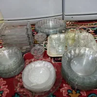 مقداری ظروف بلور