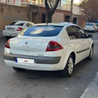 مگان اتومات مدل ۹۰