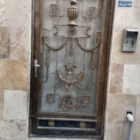 یک واحد زیرزمین اجاره داده میشود