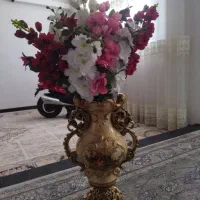 گل و گلدان