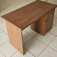 میز تحریر و میز کامپیوتر
