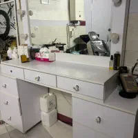 میز آیینه آرایشگاه|آرایشگاه و سالنهای زیبایی|گرگان, |دیوار