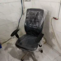 فروش میز مدیریت و صندلی چرخ دار