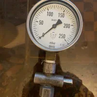 مانومتر ۲۵۰ میلی بار برند وی کا Wika|ابزارآلات|شریفآباد, |دیوار