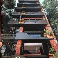 واحد خدماتی ۱۰۵متر تهاتر با خودرو ارس رشدیه/ولیعصر