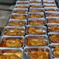 تهیه غذای زیتون