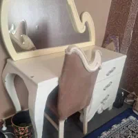 فروشی تخت خواب و میز آرایشی|تخت و سرویس خواب|فولادشهر, مسکن مهر فولادشهر|دیوار