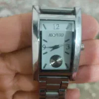 ساعت|اسباب‌‌بازی|کرج, بنیاد|دیوار