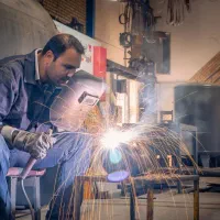 استخدام جوشکار کاربلد|استخدام صنعتی، فنی، مهندسی|قم, آزادگان|دیوار