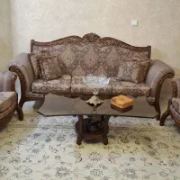 مبل ۹ نفره + ناهارخوری ۸ نفره + بوفه‌ویترین