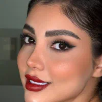 جشنواره میکاپ و شینیون حرفه‌ای با تخفیف ۵۰٪