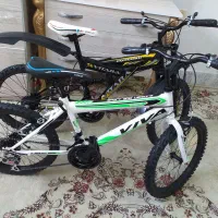 فروش دو عدد دوچرخه هر دو سایز ۲۰