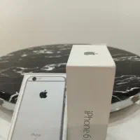 گوشی آیفون در حد نو