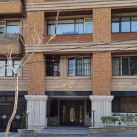 سرایدار نیمه وقت