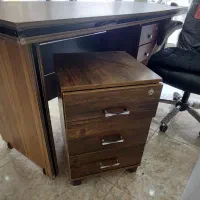 میز کار  و صندلی چرخدار|مبلمان اداری|برازجان, |دیوار