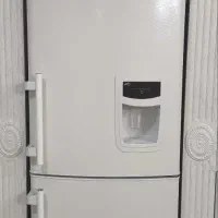 یخچال فروشی