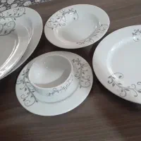 ظروف اشپزخانه درحدنو سرویس چینی 12نفره|ظروف سرو و پذیرایی|ملایر, |دیوار