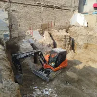 خاکبرداری  مینی بیل بابکت مصالح ساختمانی