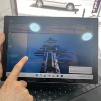سرفیس pro7