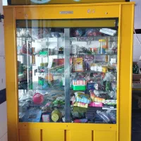 یخچال و ویترین|فروشگاه و مغازه|صحنه, |دیوار