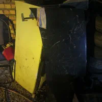 صندوق عقب پارس با در سمت شاگرد