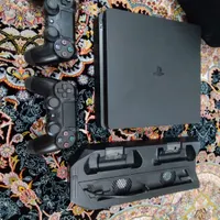 فروش ps4 اسلیم ۱ترا ۲دسته همراه با لوازم جانبی|کنسول، بازی ویدئویی و آنلاین|محلات, |دیوار
