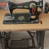 چرخ خیاطی مال ننه بزرگم بوده